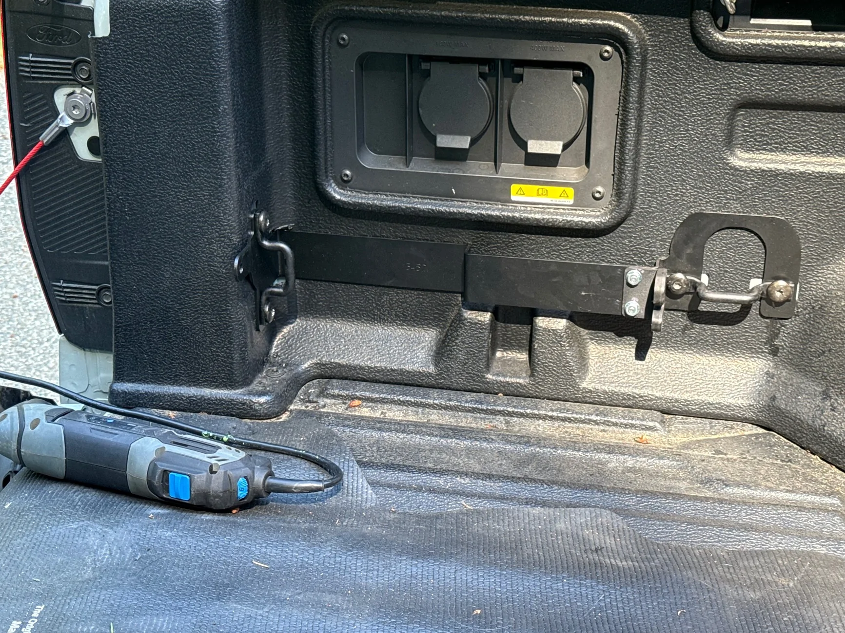 Ford Ranger Installed the Ford swing out toolbox over my modular bed liner today IMG_4031