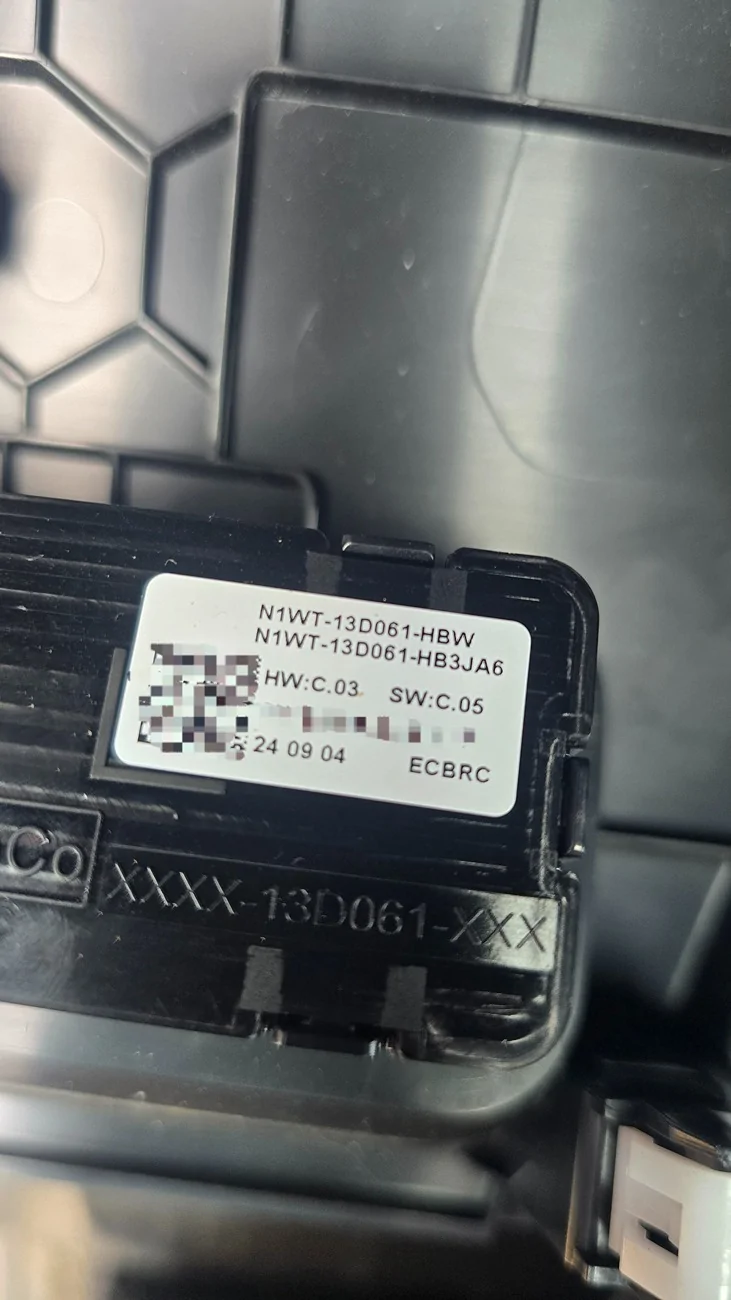 Ford Ranger Cargo light switch placement/replacement 20260611_143152