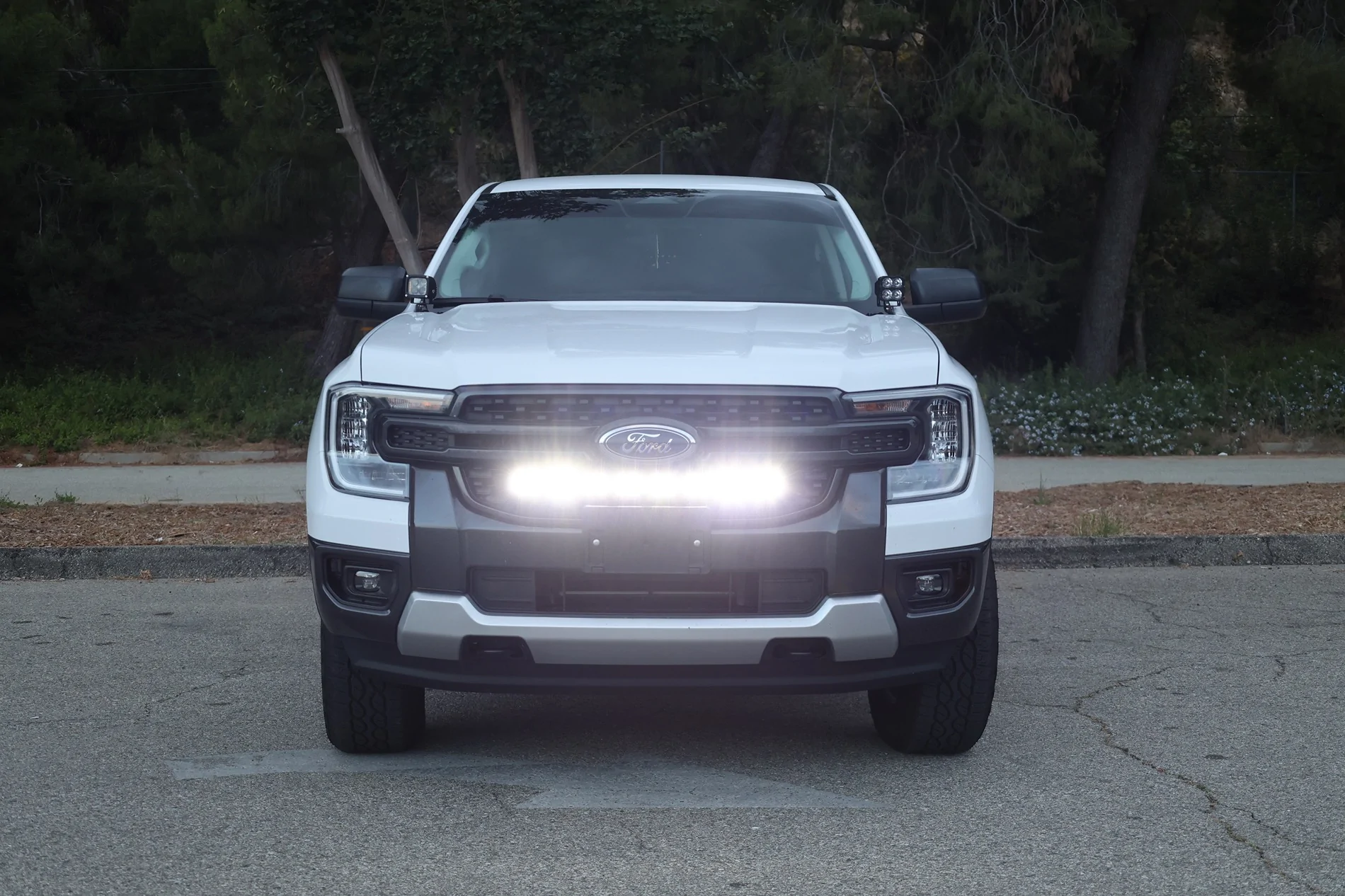 Ford Ranger M&R Automotive 2024+ Ford Ranger 30in Light Bar PRO 2Z1A0170