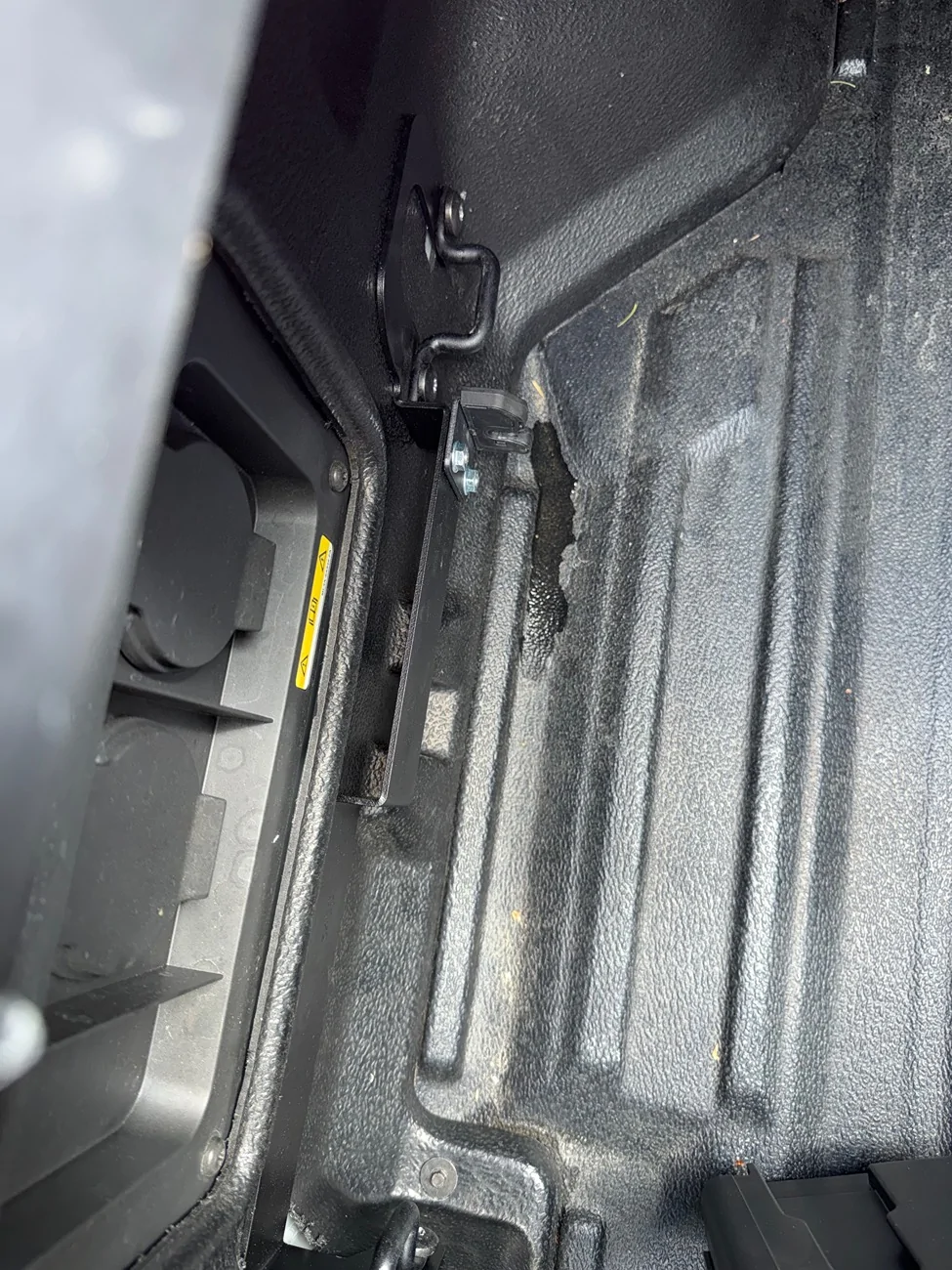 Ford Ranger Installed the Ford swing out toolbox over my modular bed liner today IMG_4212