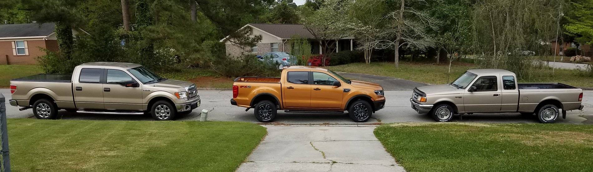 Ford Ranger Look at my Ranger parked next to stuff 8034