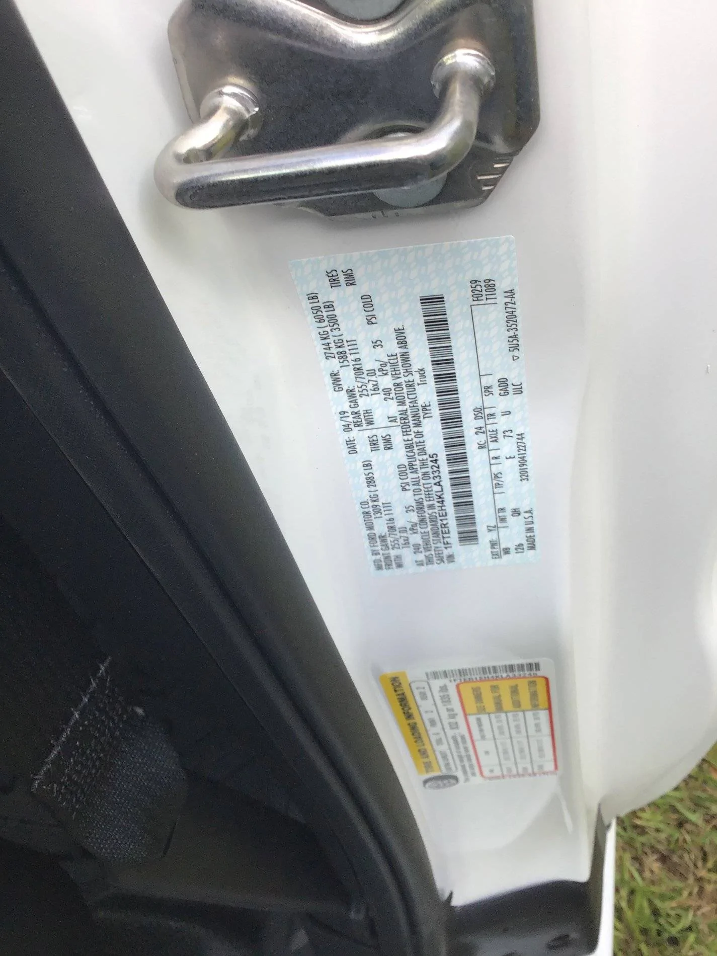 Ford Ranger FYI: How to Check Your Tire Pressure E04AEF1F-663A-4340-AF36-F4501F304567
