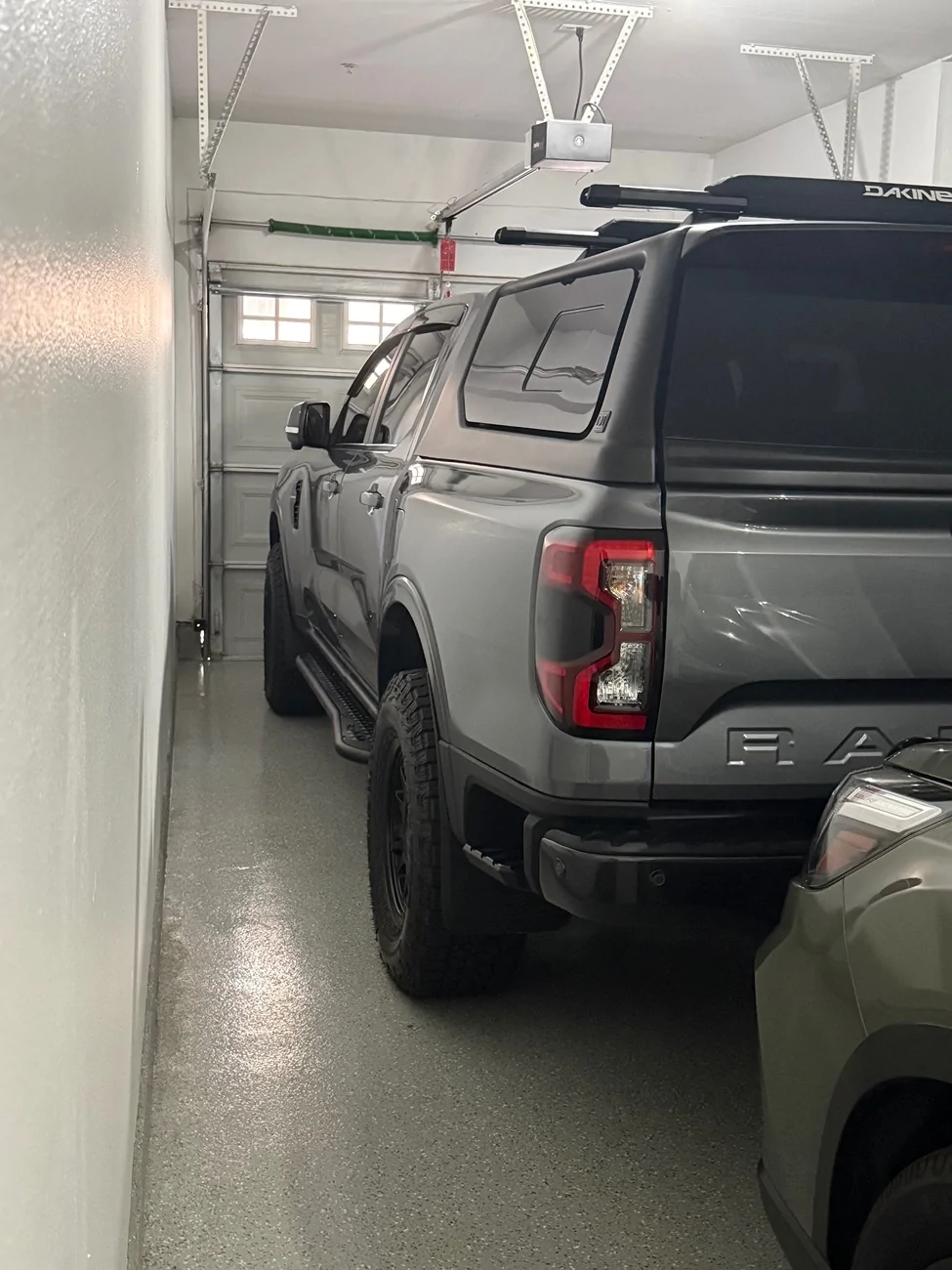 Ford Ranger 2026 Ranger Lariat + Venture Canopy IMG_4410