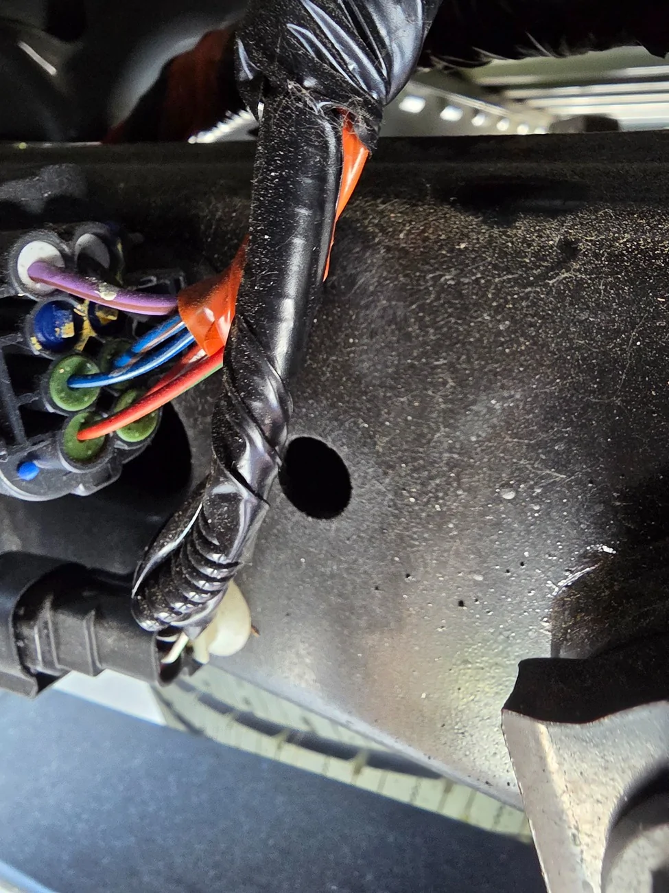 Ford Ranger 2025 Ranger - Bed 12 Volt Outlet - Final Update 20260706_102917
