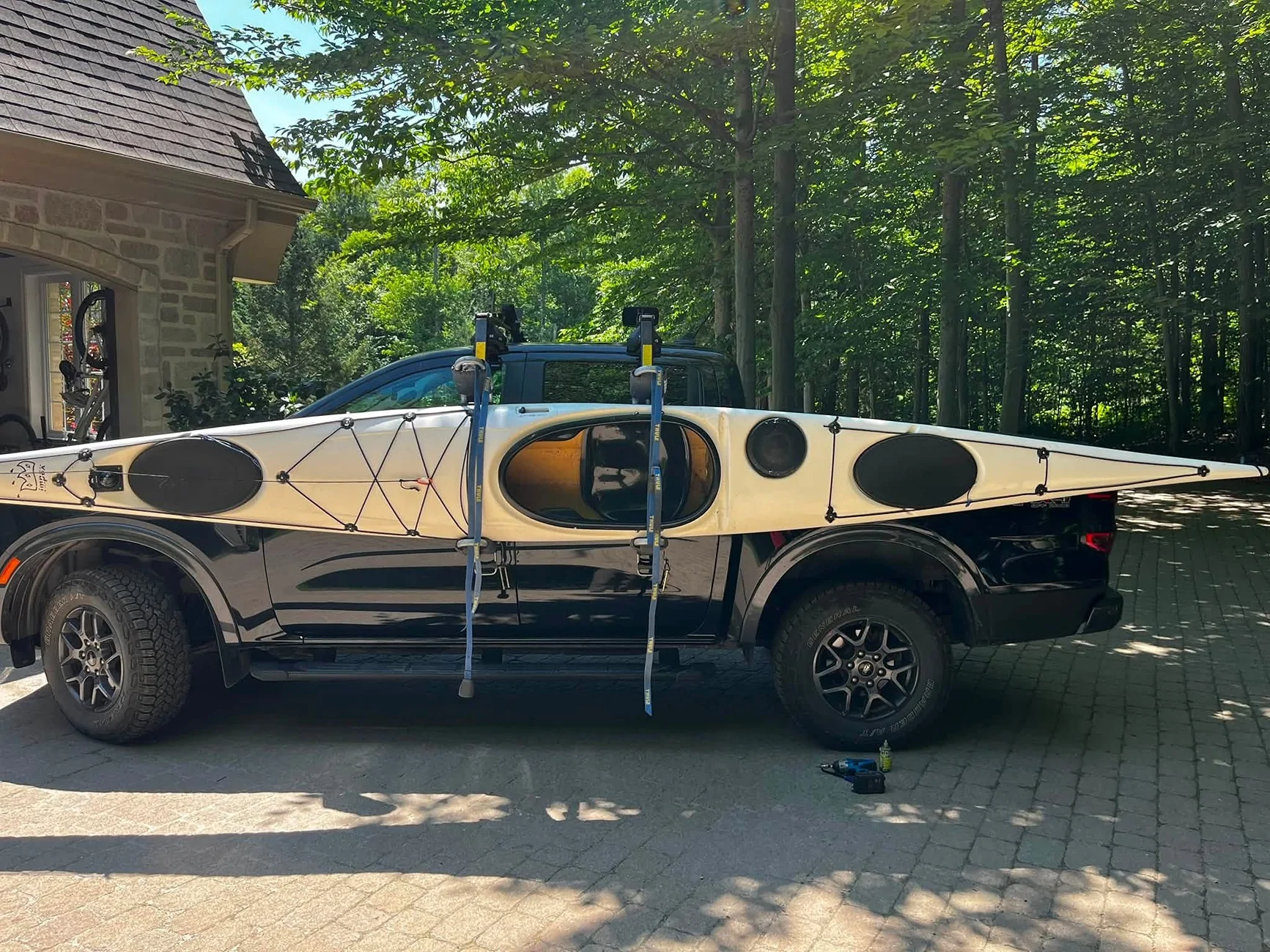 Ford Ranger 18' sea kayak transport on the roof! side vi