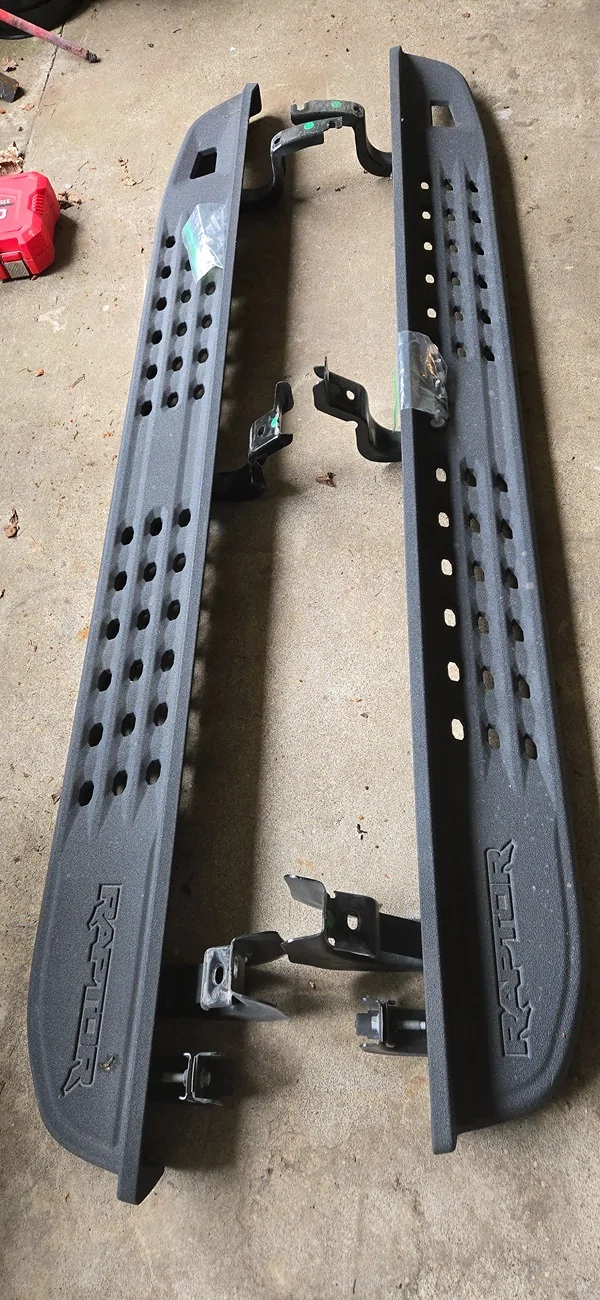 Ford Ranger Raptor oem side steps. $500 Wa. 20260629_144911