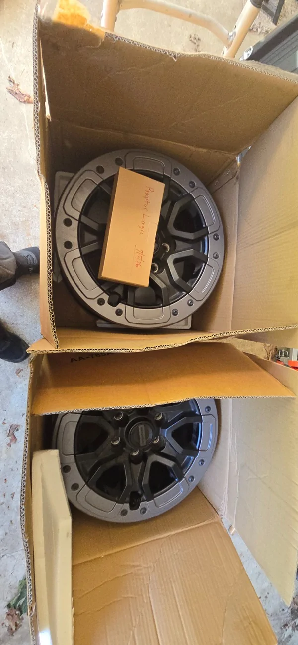 Ford Ranger Raptor Beadlock rims $500 Wa 20260705_120025