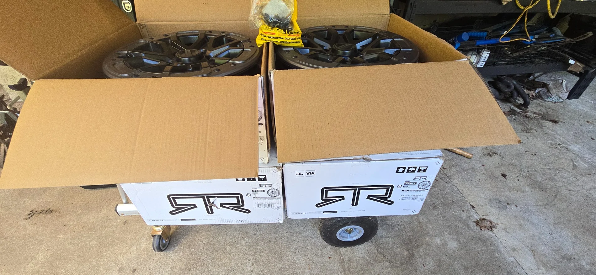 Ford Ranger Raptor Beadlock rims $500 Wa 20260705_115049