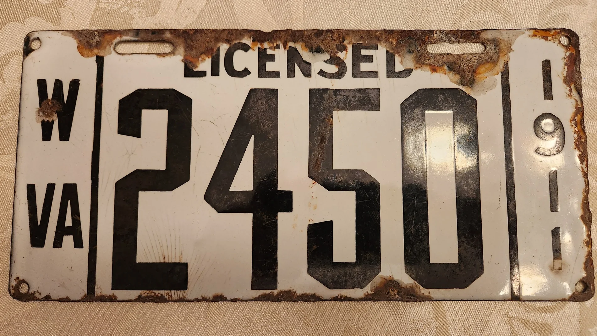 Ford Ranger Best license plate designs? 1784562937608-w0