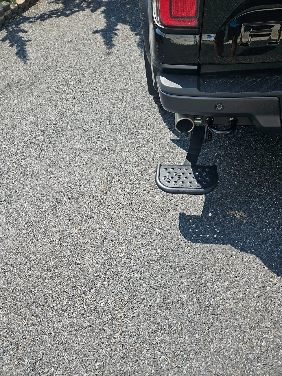 Ford Ranger Tailgate T-Step installed in 2025 Ford Ranger Raptor (USA) 20260724_110450