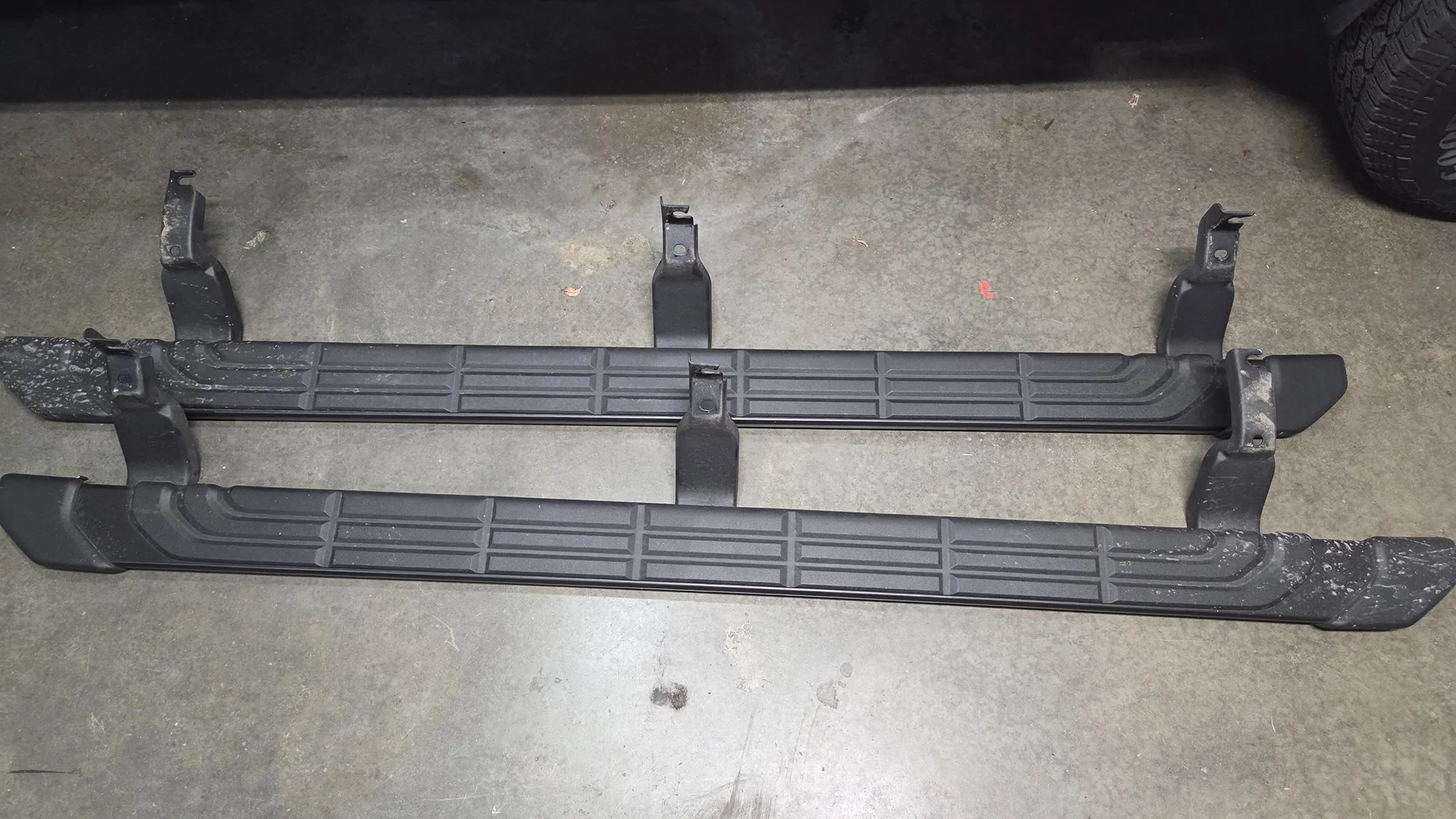 Ford Ranger FORD OEM running boards. RunningBoard