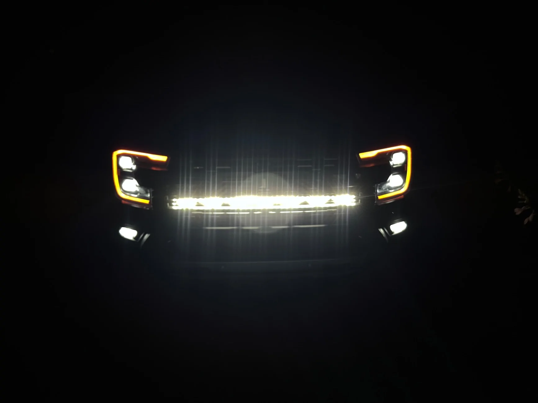 Ford Ranger Strands Nuuk D-line 40” behind RR grill IMG_7238