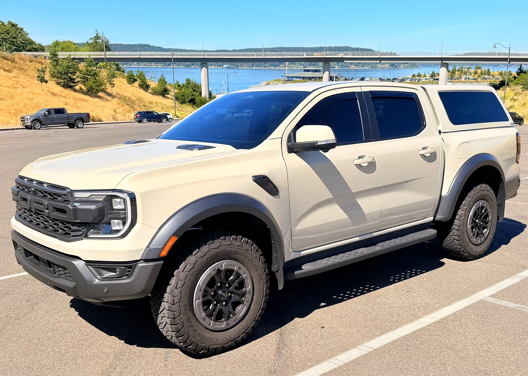 Ford Ranger ARE Revo canopy/Desert Tan RR IMG_0529