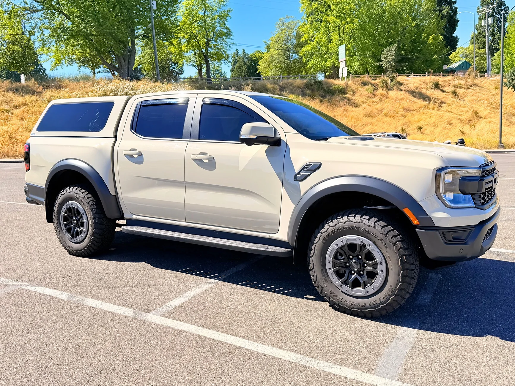 Ford Ranger ARE Revo canopy/Desert Tan RR IMG_0548