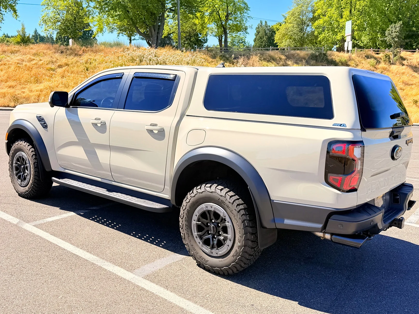 Ford Ranger ARE Revo canopy/Desert Tan RR IMG_0531
