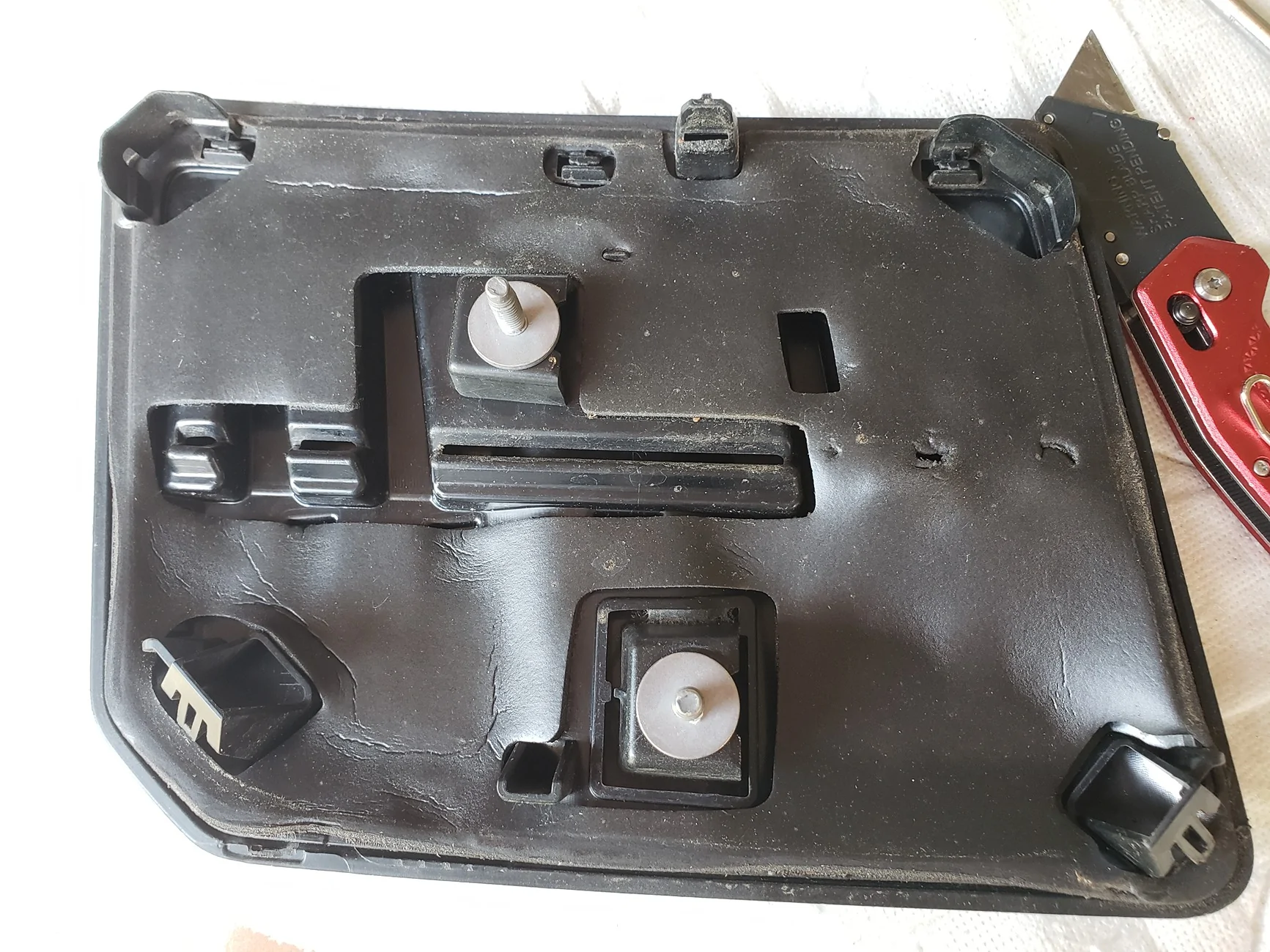 Ford Ranger Opening up hood vents to vent heat 20260809_121202