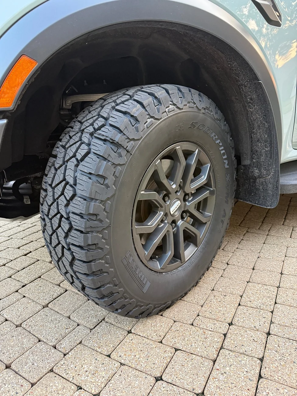 Ford Ranger Pirelli XTM AT 285/70r17 E tires on Ranger Raptor IMG_3802