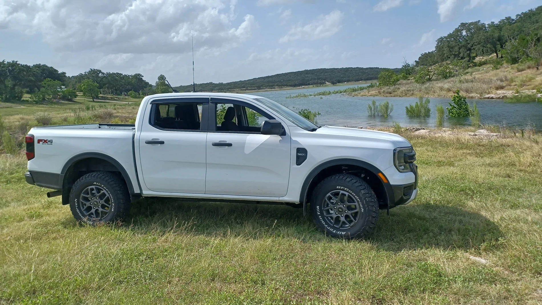 Ford Ranger 255/75/17 mud terrain tire fitment on stock setup 20260717_164818