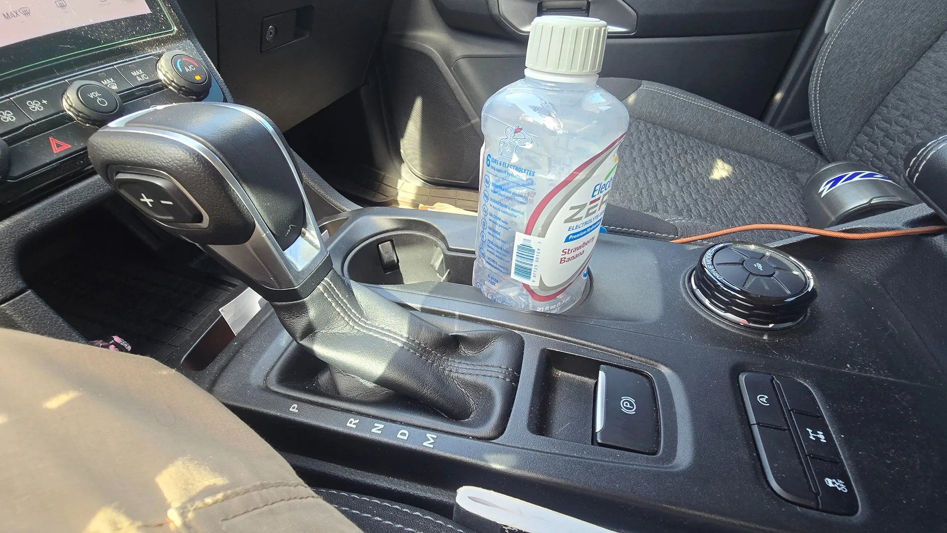 Ford Ranger *REVIEW* Muslogy, Cup Insert, Center Console Hidden Organizer 20260817_103728
