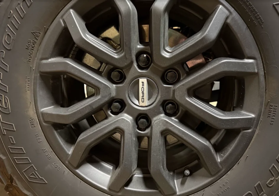 Ford Ranger What color are your lug nuts rraptor_black_nuts