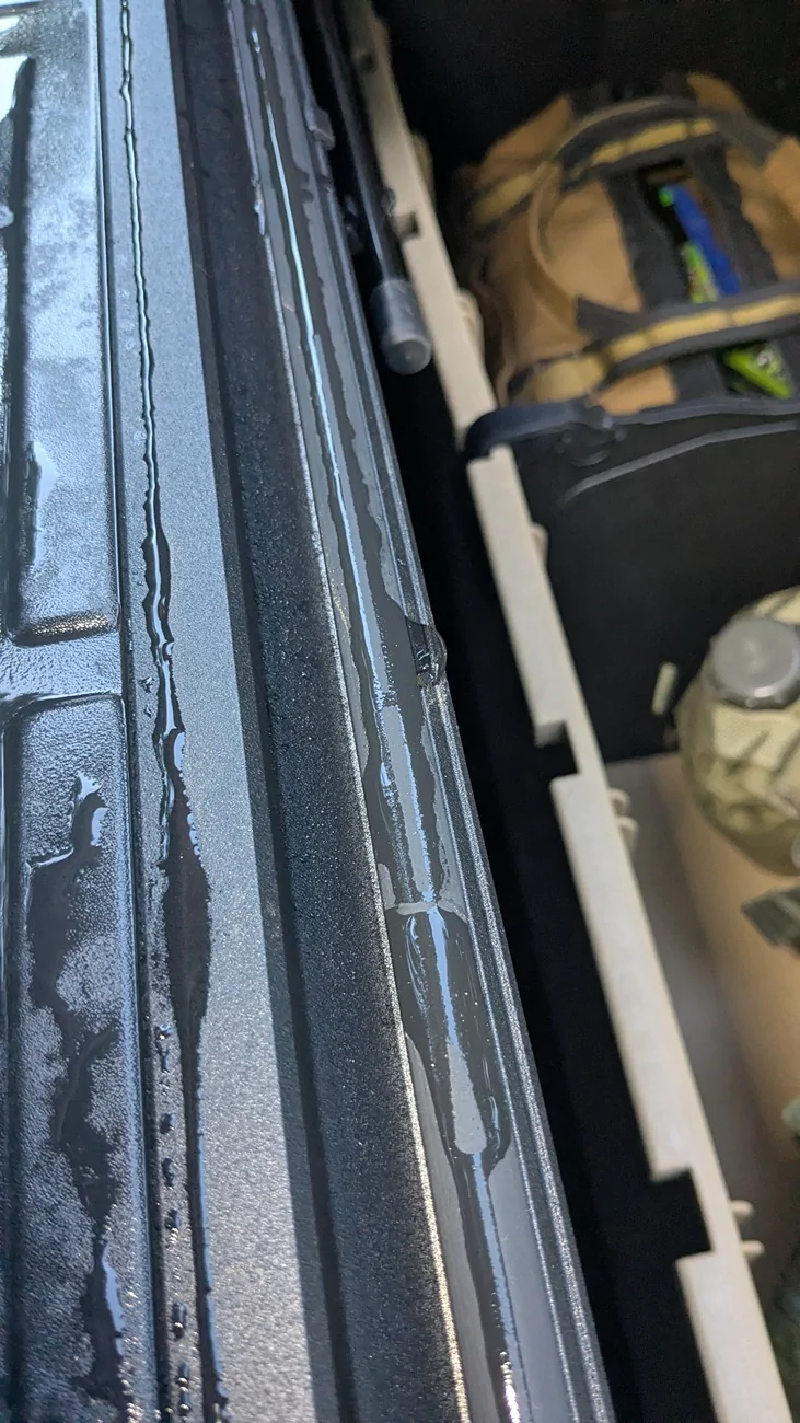 Ford Ranger Bakflip MX4 tonneau - this much leak normal? 93766-cf08013bc65bec4c17a207a6d5717667