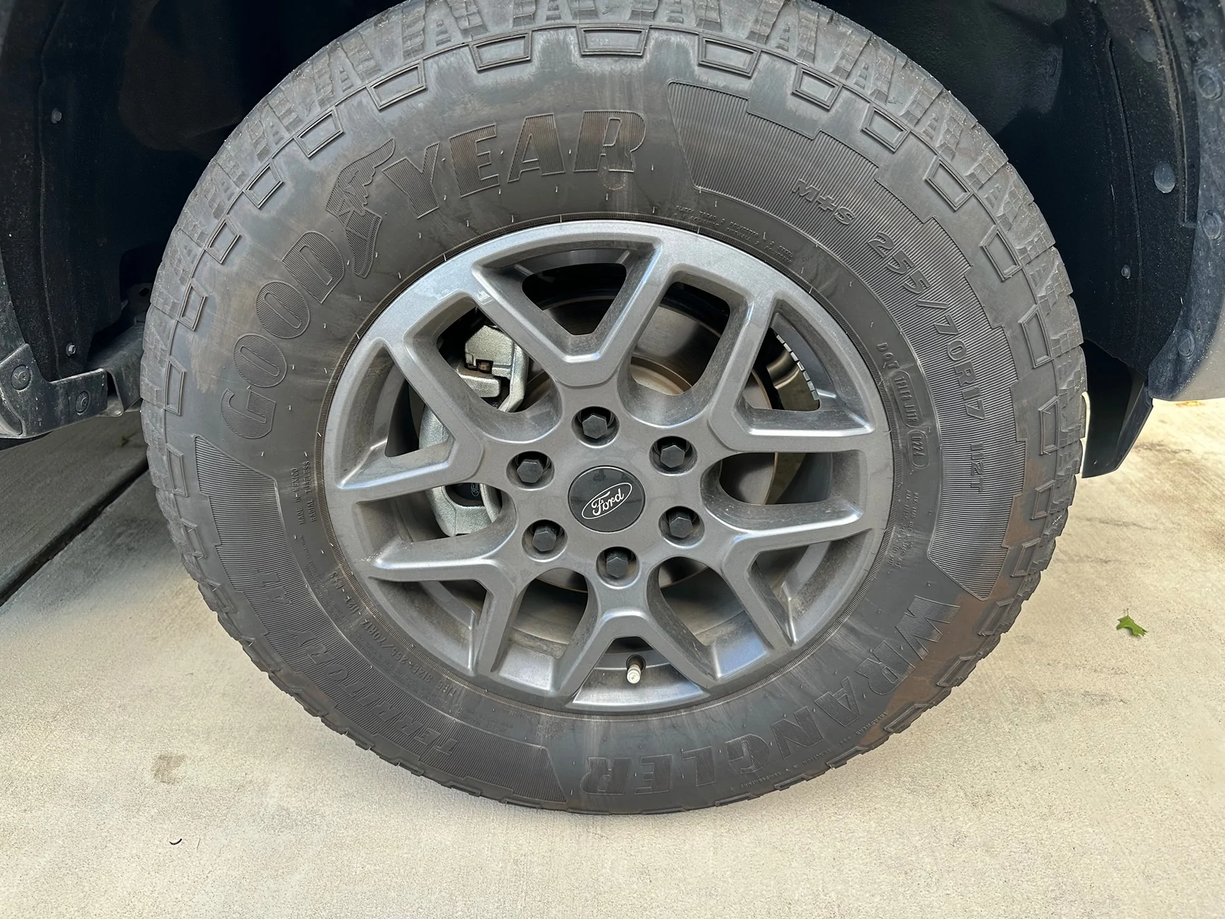 Ford Ranger What color are your lug nuts IMG_1728