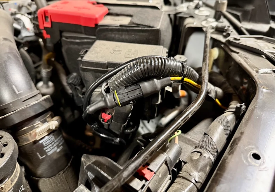 Ford Ranger What did you do to your Ranger Raptor Today? rraptor_aux6_wiring