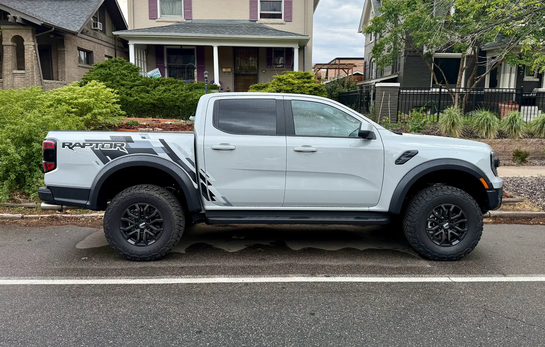 Ford Ranger What color are your lug nuts rraptor_leveled__post_settle_passenger_sid