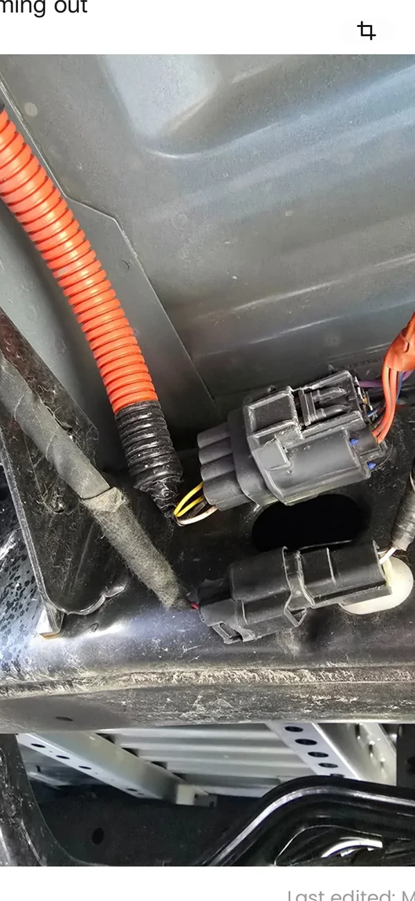 Ford Ranger 2025 Ranger - Bed 12 Volt Outlet - Final Update IMG_8811
