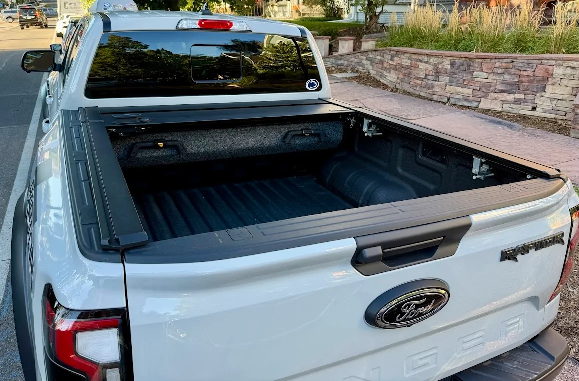 rraptor_tonneau_open.webp