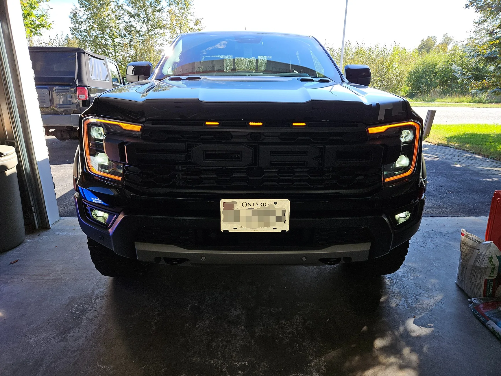 Ford Ranger First mod - Amber DRL & grill lights 20260916_155030