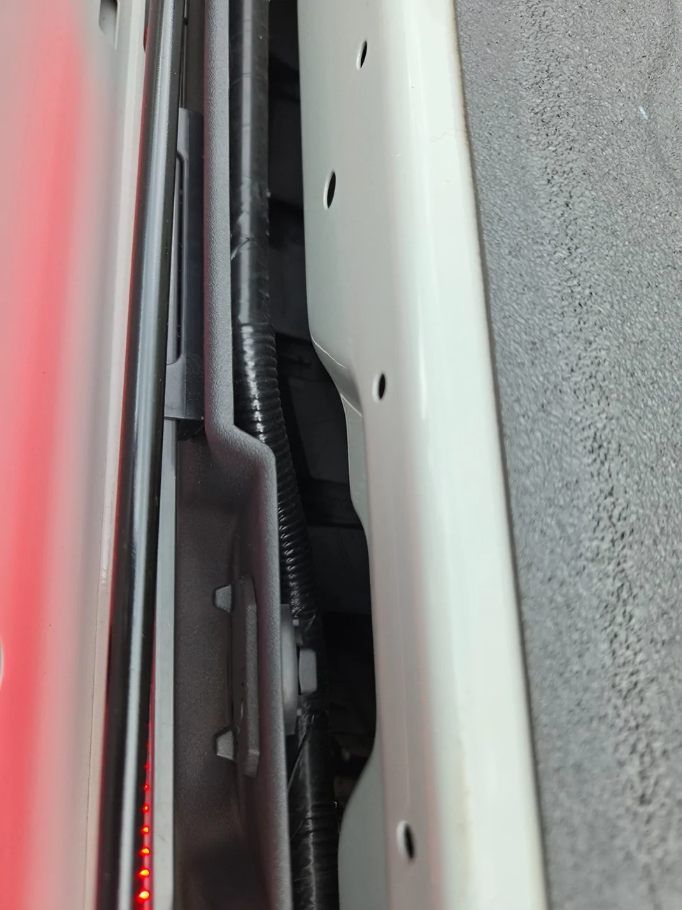 Ford Ranger Putco OEM Tailgate light bar 20260921_155751