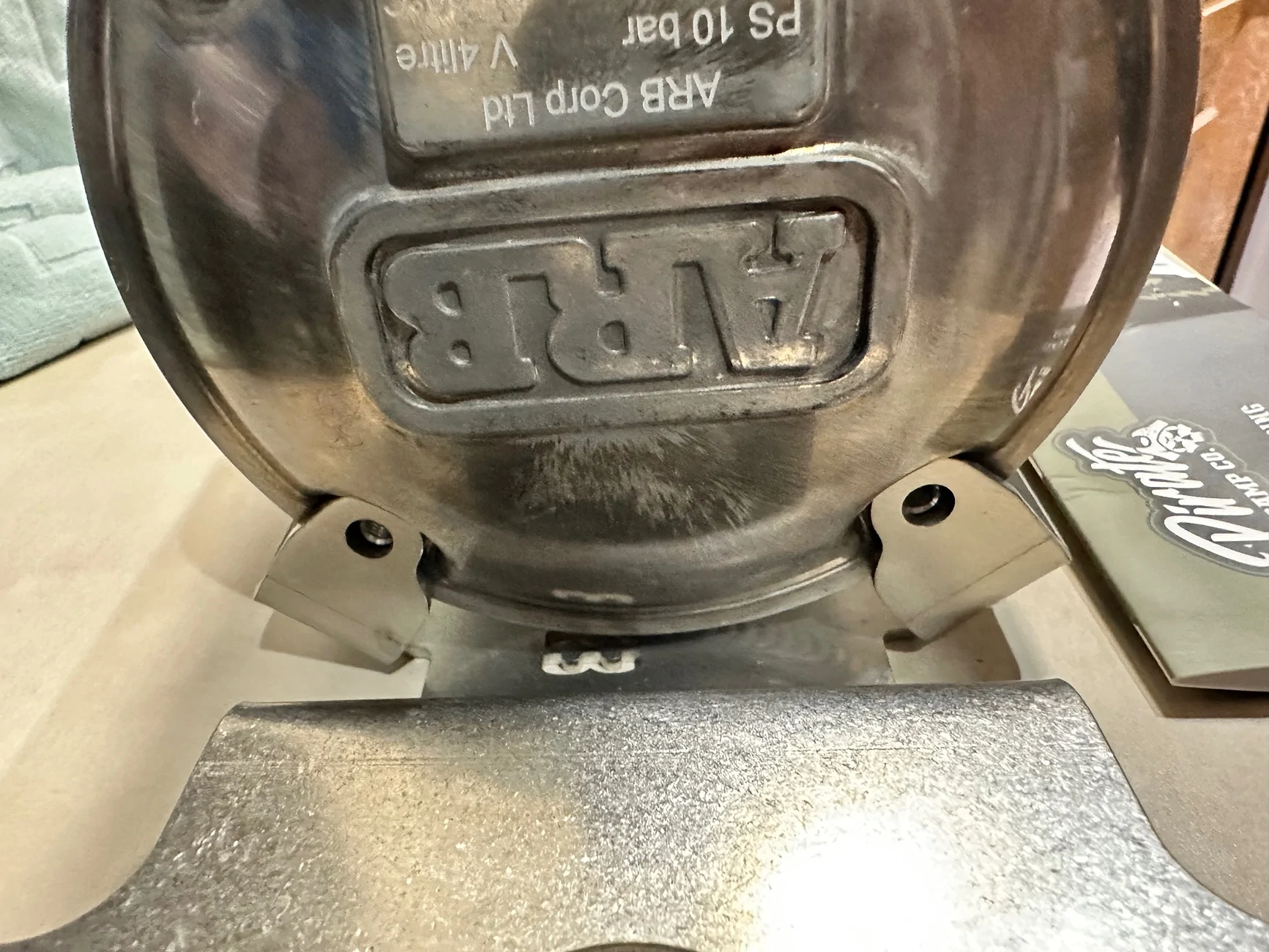 Ford Ranger ARB under seat air compressor IMG_3422