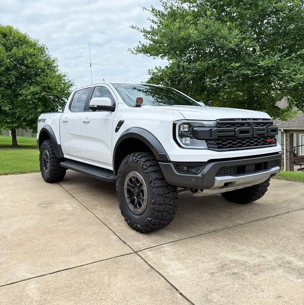 Ford Ranger Ranger Raptor 35 Inch Nitto Mud Grappler tires + 2" Rough Country leveling kit installed 95908-0451263fb1c09f995d5074d59c5d13df
