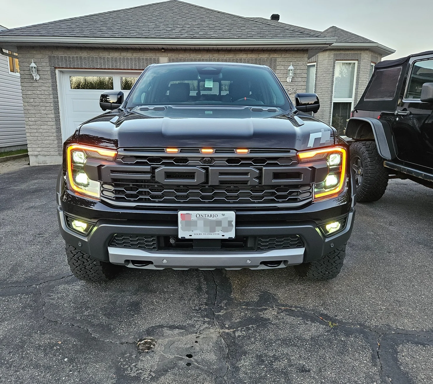 Ford Ranger First mod - Amber DRL & grill lights 20260917_193436