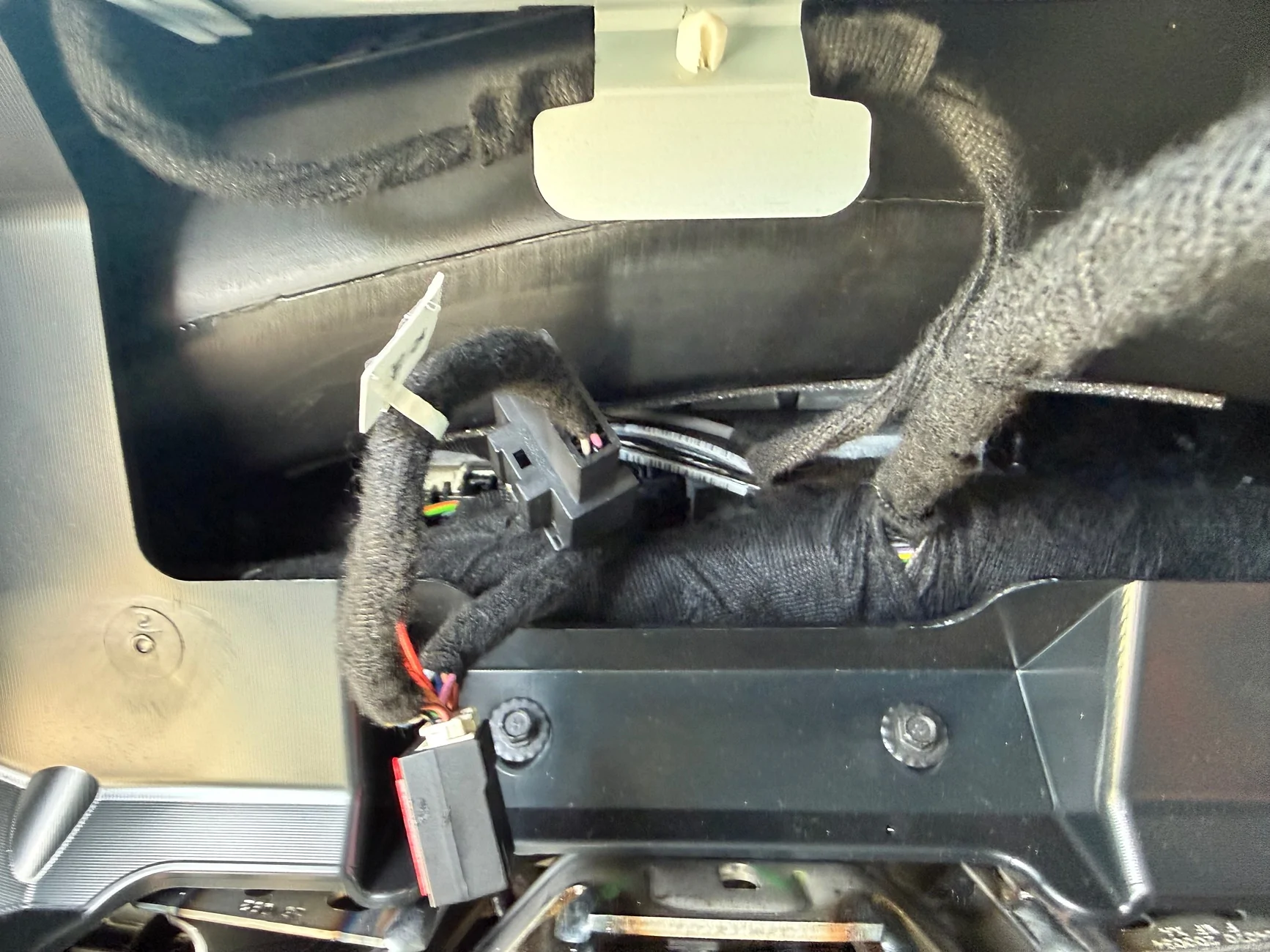 Ford Ranger Hands-free drive Comma.ai Four installed on 2024 Ranger Raptor IMG_2442