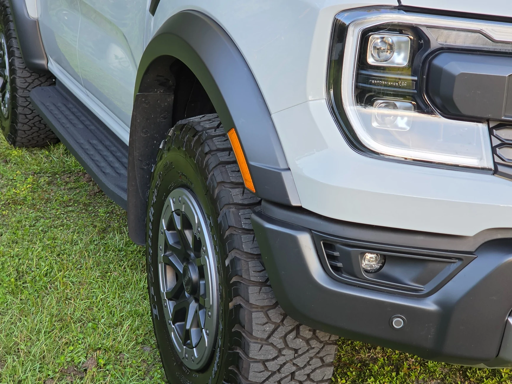 Ford Ranger Front bumper not aligned 4271