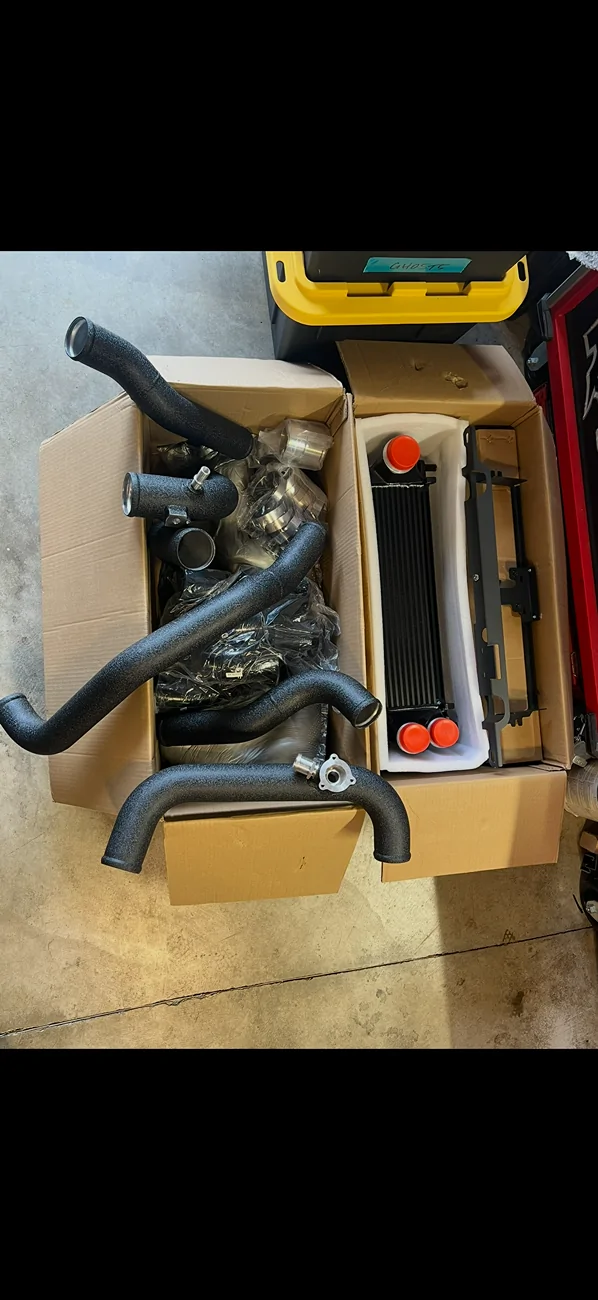 Ford Ranger Intercooler comparison - stock spot vs big chungus IMG_0960