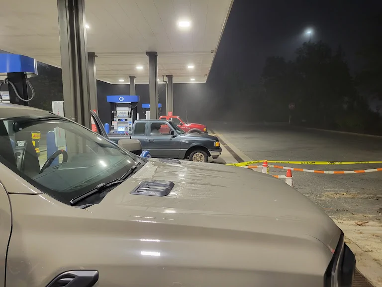 Ford Ranger Three Rangers at the gas station. 1791374696245-14