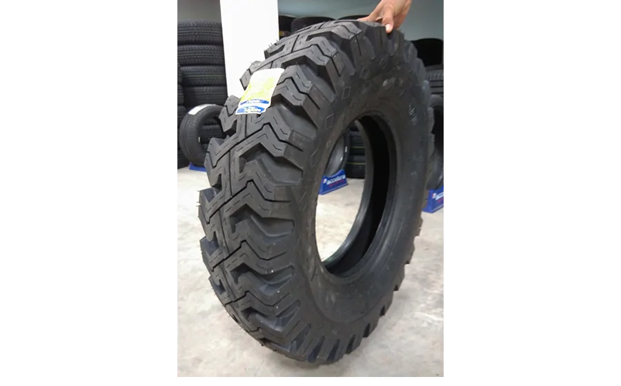 Ford Ranger All-Season vs. All-Terrain on Tire Review -- " PROOF That You Don't NEED All Terrain Tires!" 1792155641235-6f