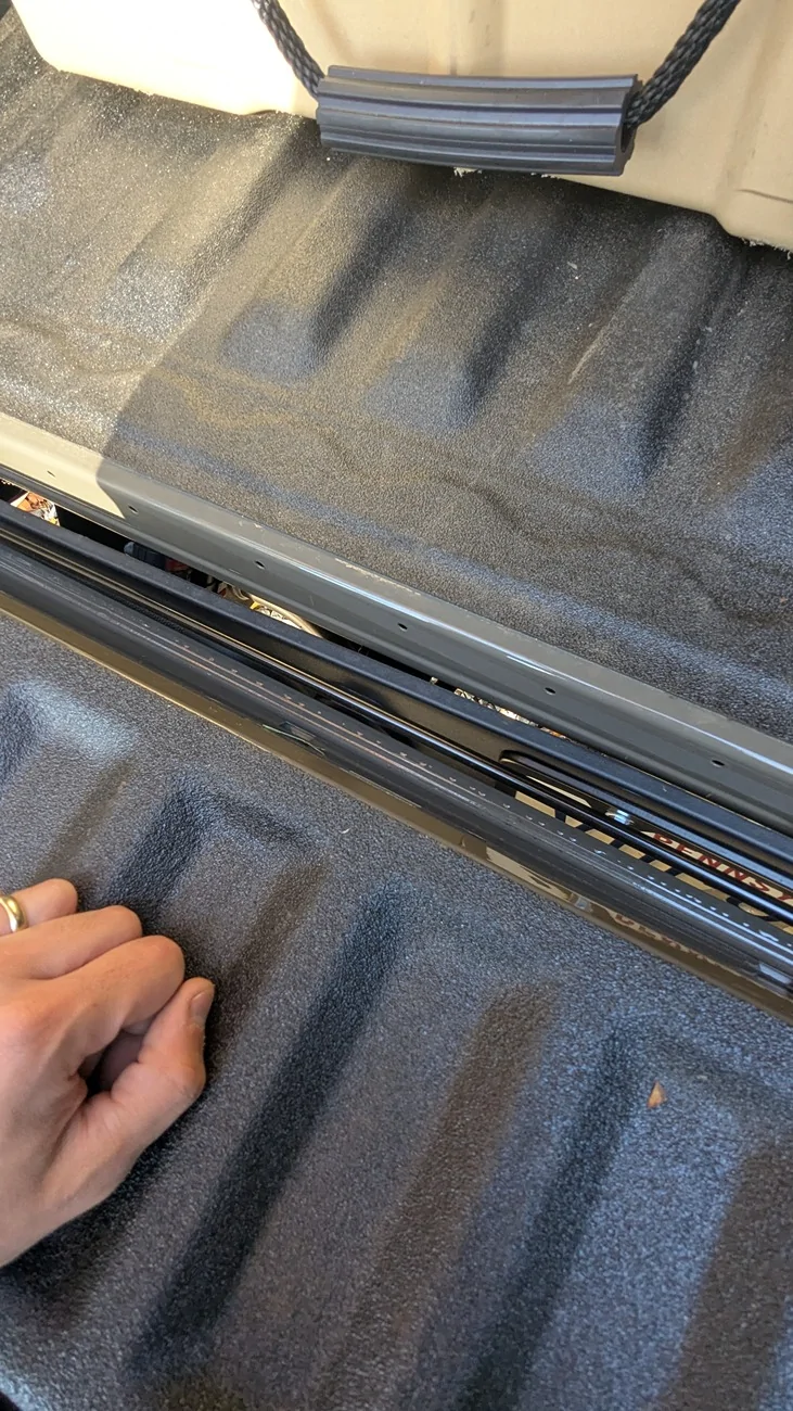 Ford Ranger How to clean area between tailgate and bed? PXL_20261030_180613431