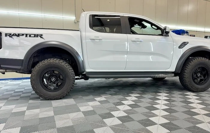 New RRW (Relation Race Wheels) RS2-H on my Raptor Ranger (17x18.5)
