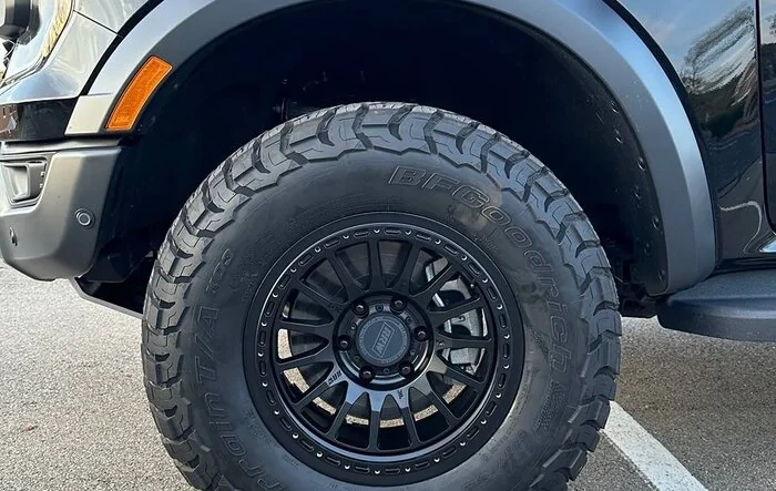 RRW 17x8.5 0 offset w/ factory BFG KO3 on Foutz 2.5" Perch Collars