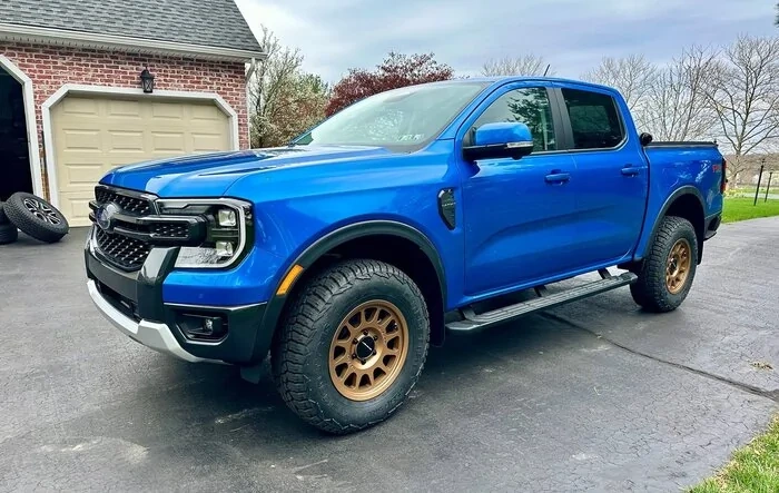 Method 703 +35mm, 255/75r17 tires on stock Lariat FX4