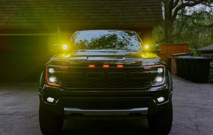 Wolfbox NomadRover 3" LED Pod Ditch Lights with KC HiLiTES Mounts