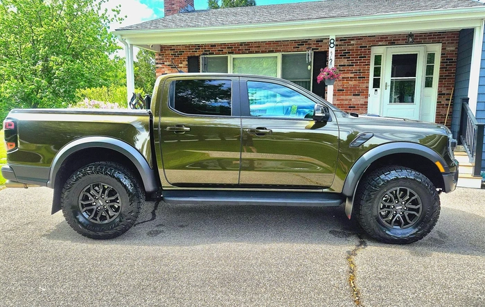 35s on my 2025 Ranger Raptor