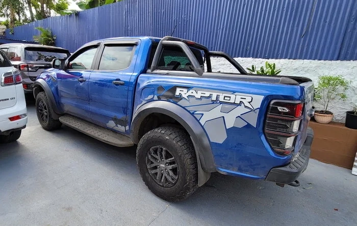 Just returned from Fiji...6G Ranger already on the road (saw the new Raptor as well).