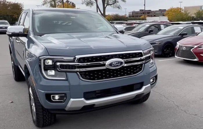 Video: 2024 Ranger Lariat in Azure Gray (at US dealership)