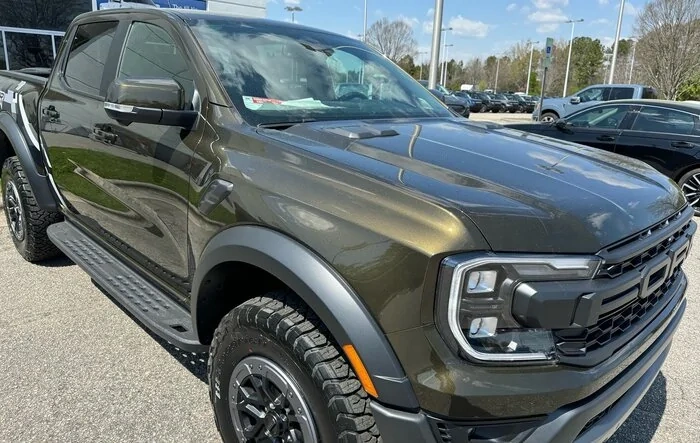 Ranger Raptor vs Canyon AT4X vs Tacoma TRDOR -- an owner's take