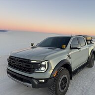 E40
